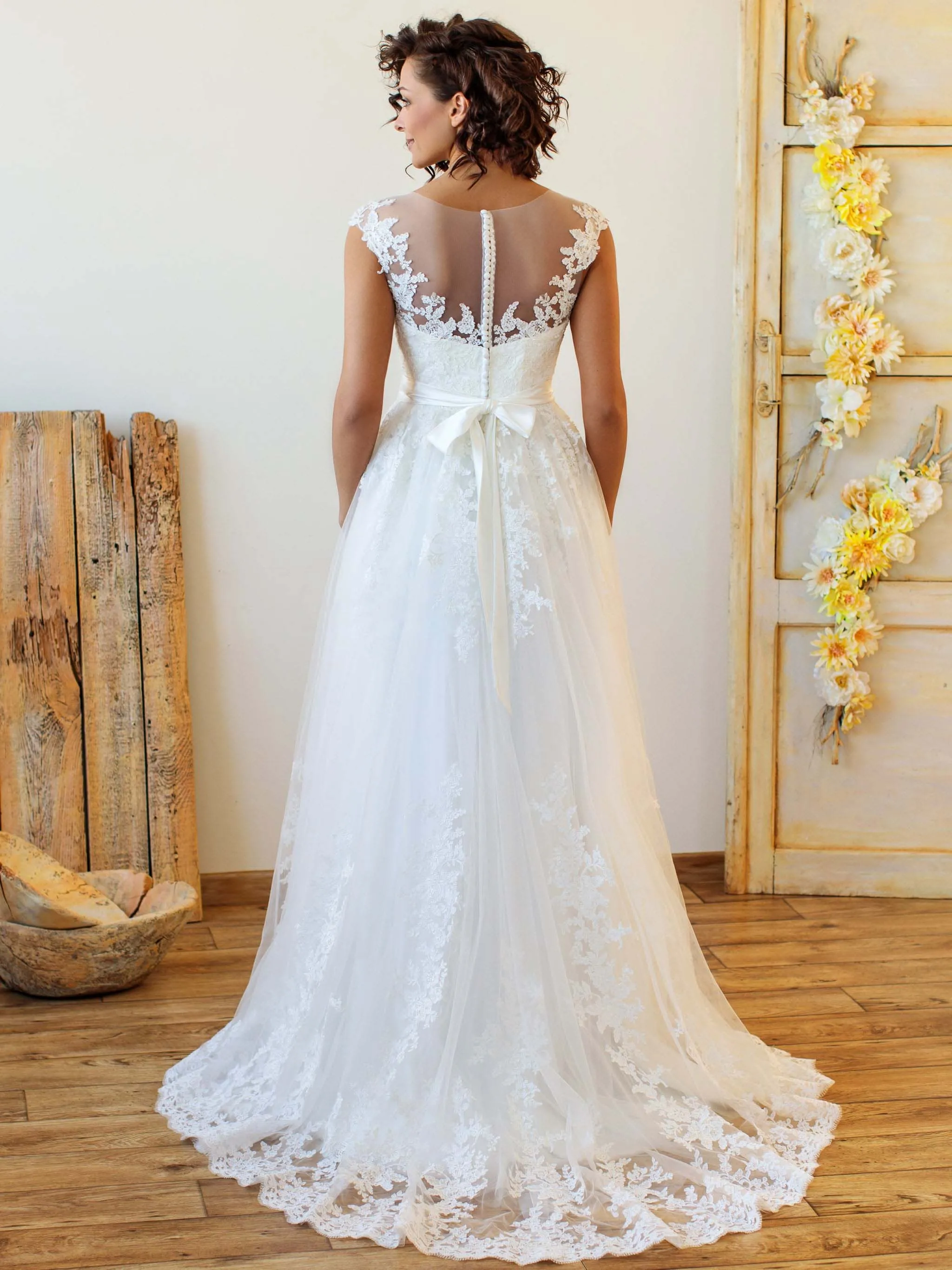 Cap Sleeves Illusion Neck Lace Tulle A-line Wedding Dress