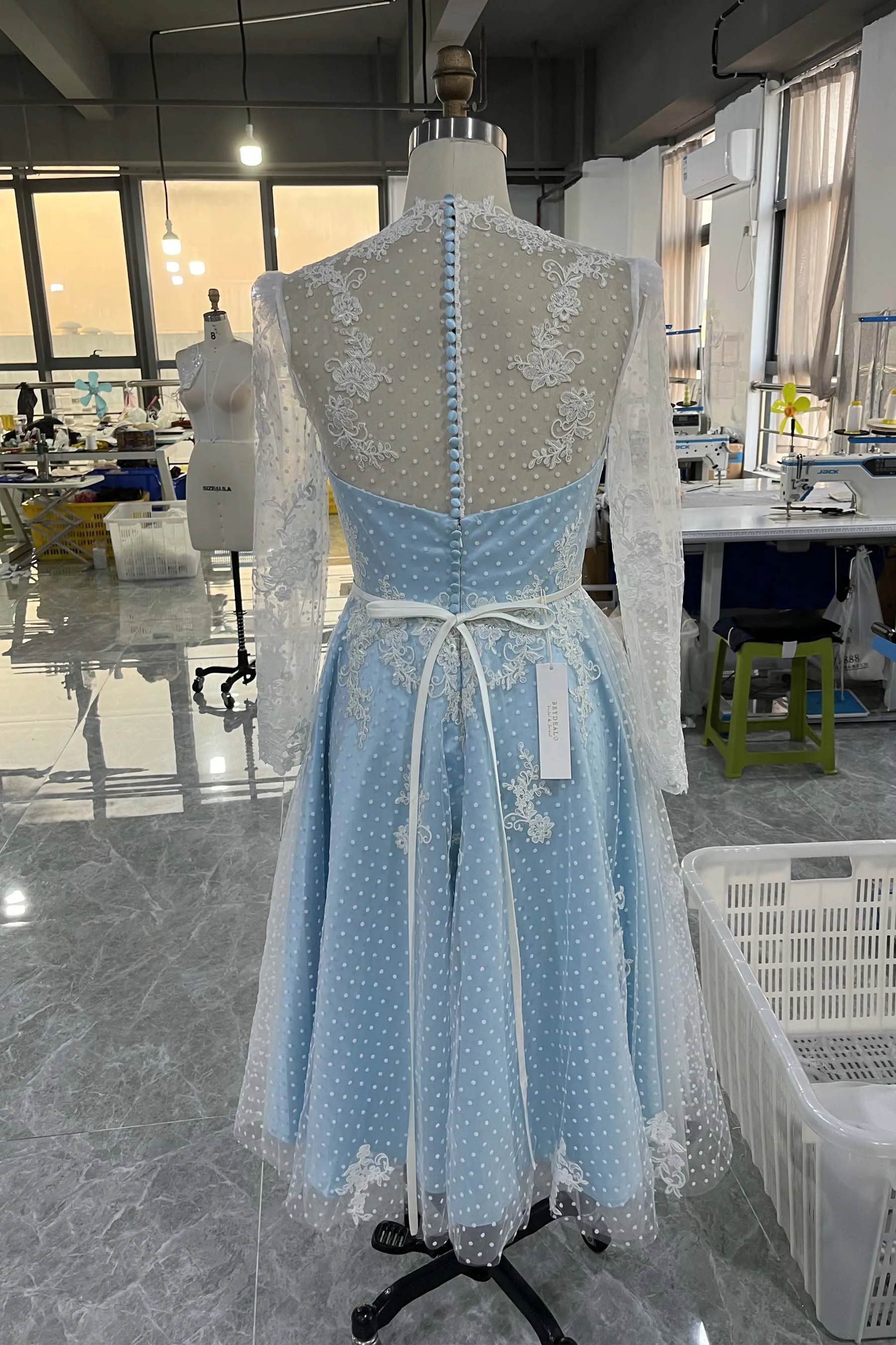 Chic Lace Queen Anne Sky Blue Tea Length Casual Bridal Dress