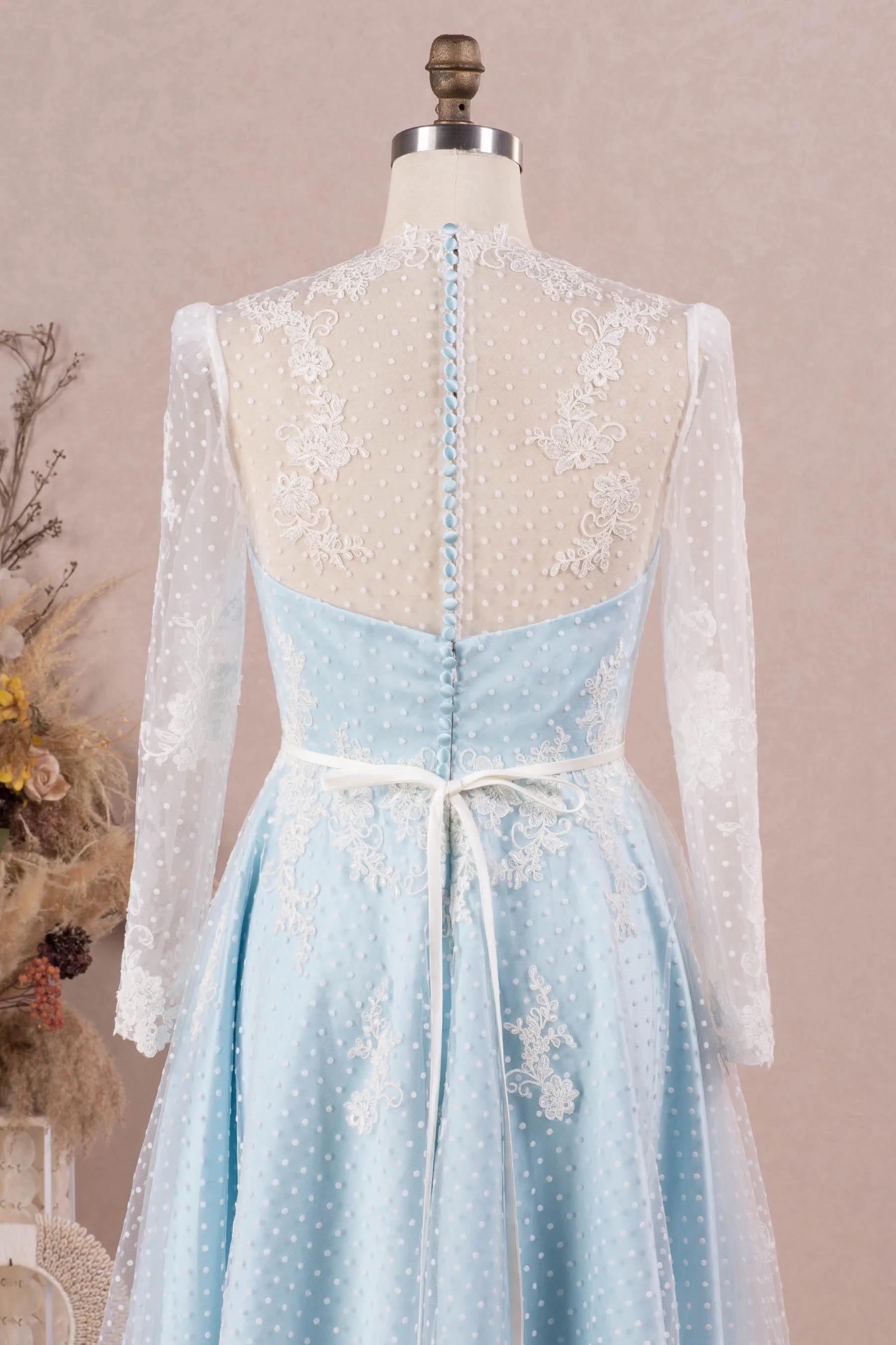 Chic Lace Queen Anne Sky Blue Tea Length Casual Bridal Dress