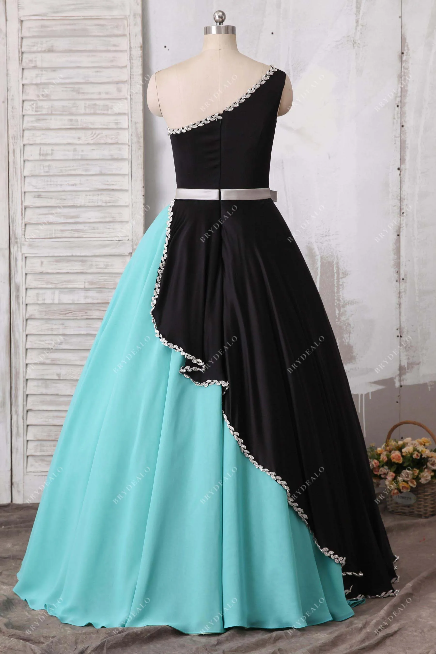 Chic Two-tone One Shoulder Crystal Prom Ball Gown