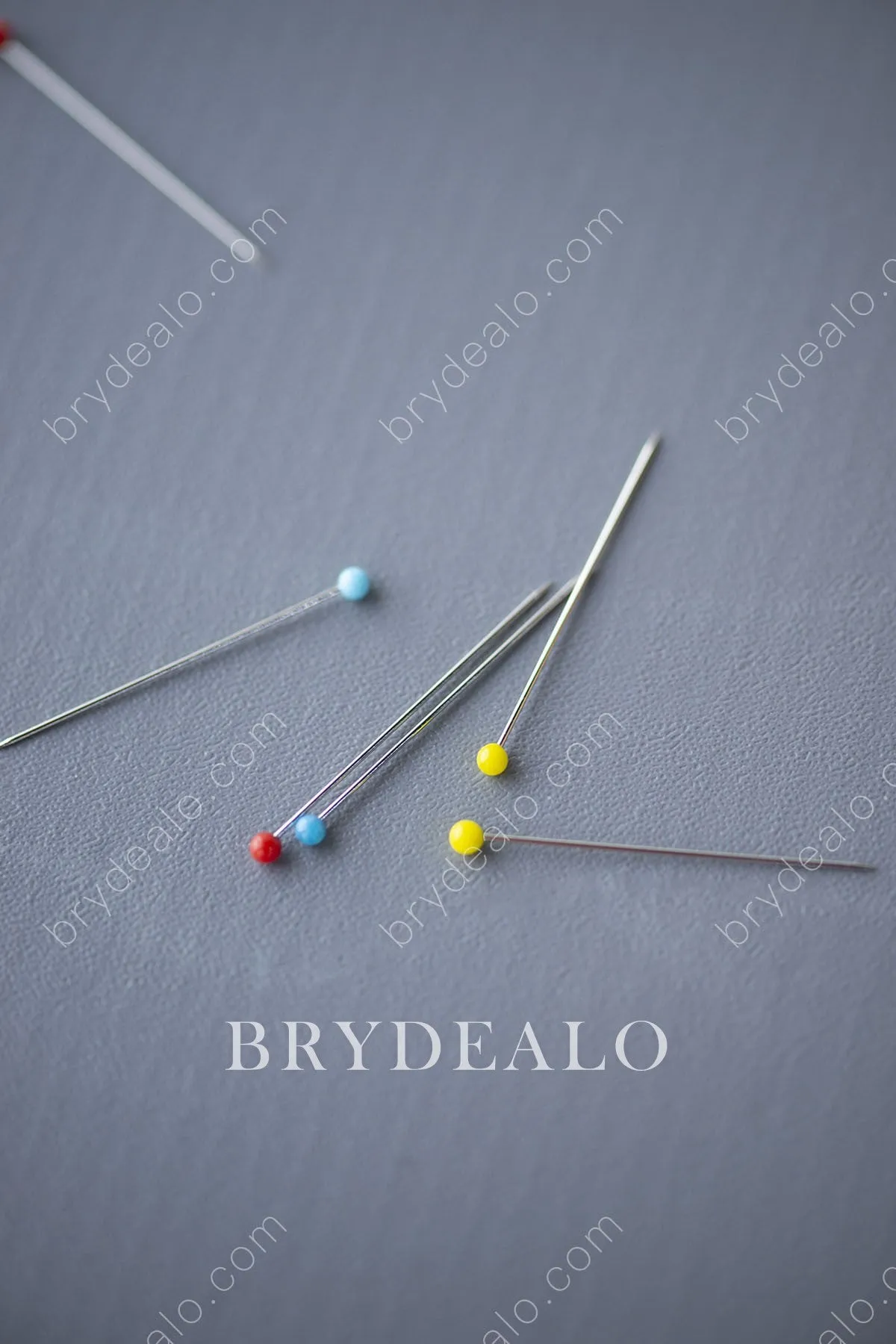 Delicate Colorful Sewing Pins with Round Head