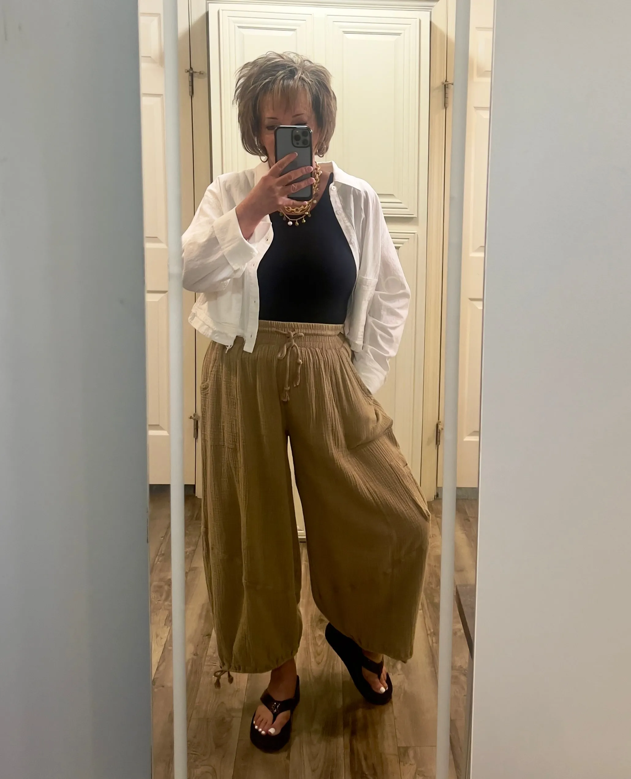 Della Parachute Pants in Camel