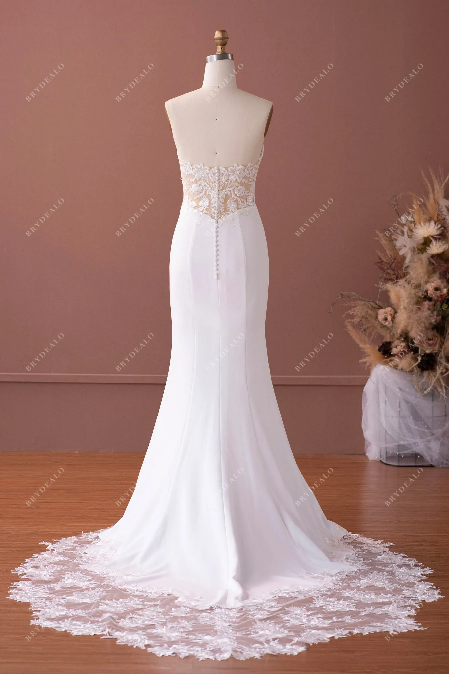 Elegant Crepe Lace Mermaid Wedding Dress with Lace Train