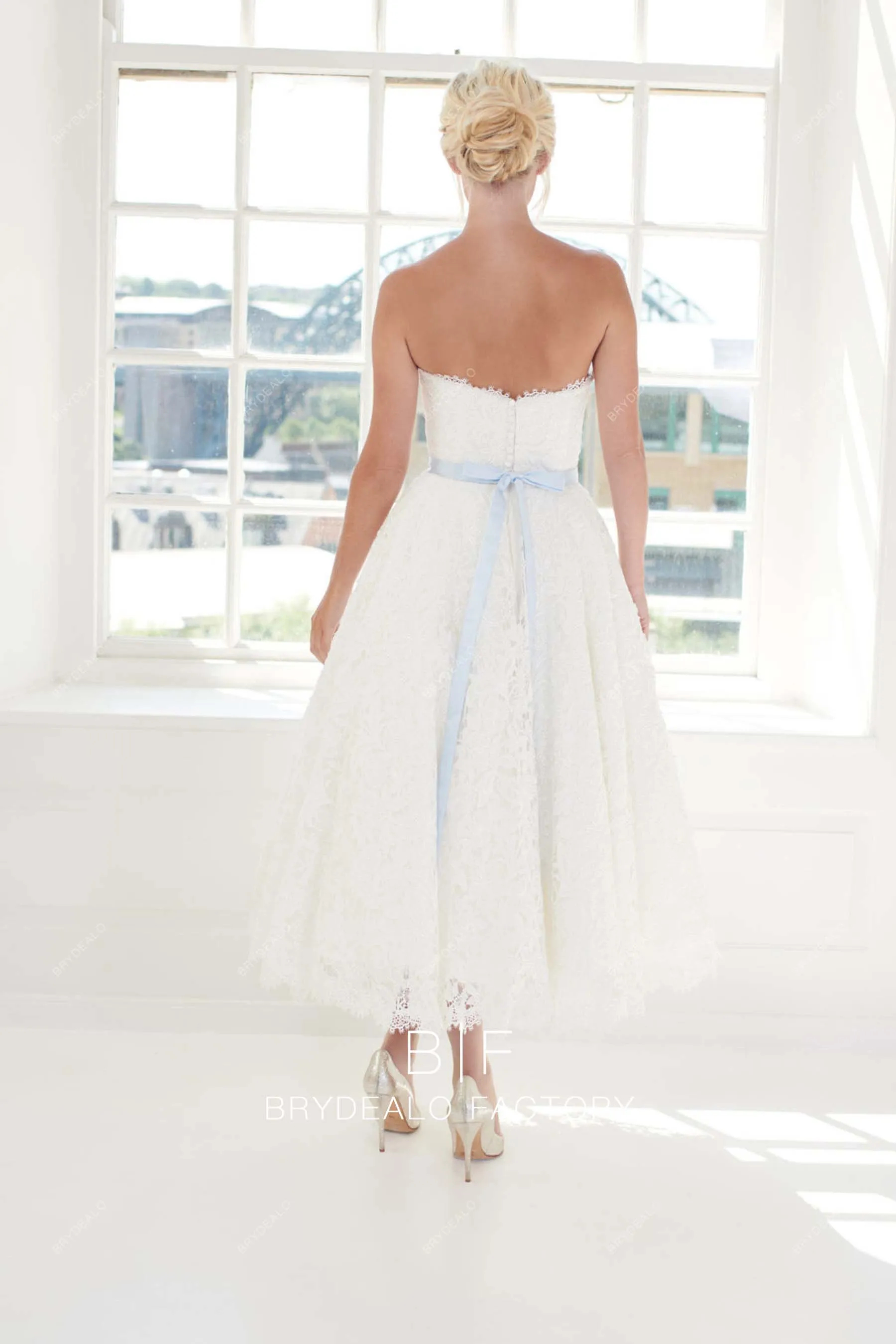 Elegant Lace Strapless Tea Length Casual Wedding Dress