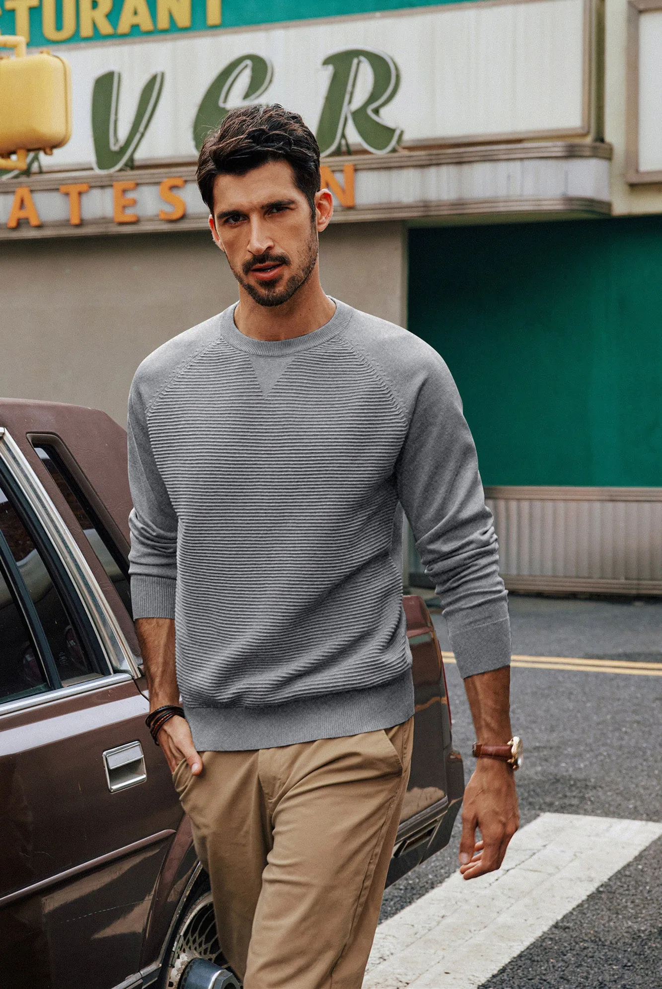 Men Textured Sweater Long Raglan Sleeve Crew Neck Ribbed Cuff Knitwear