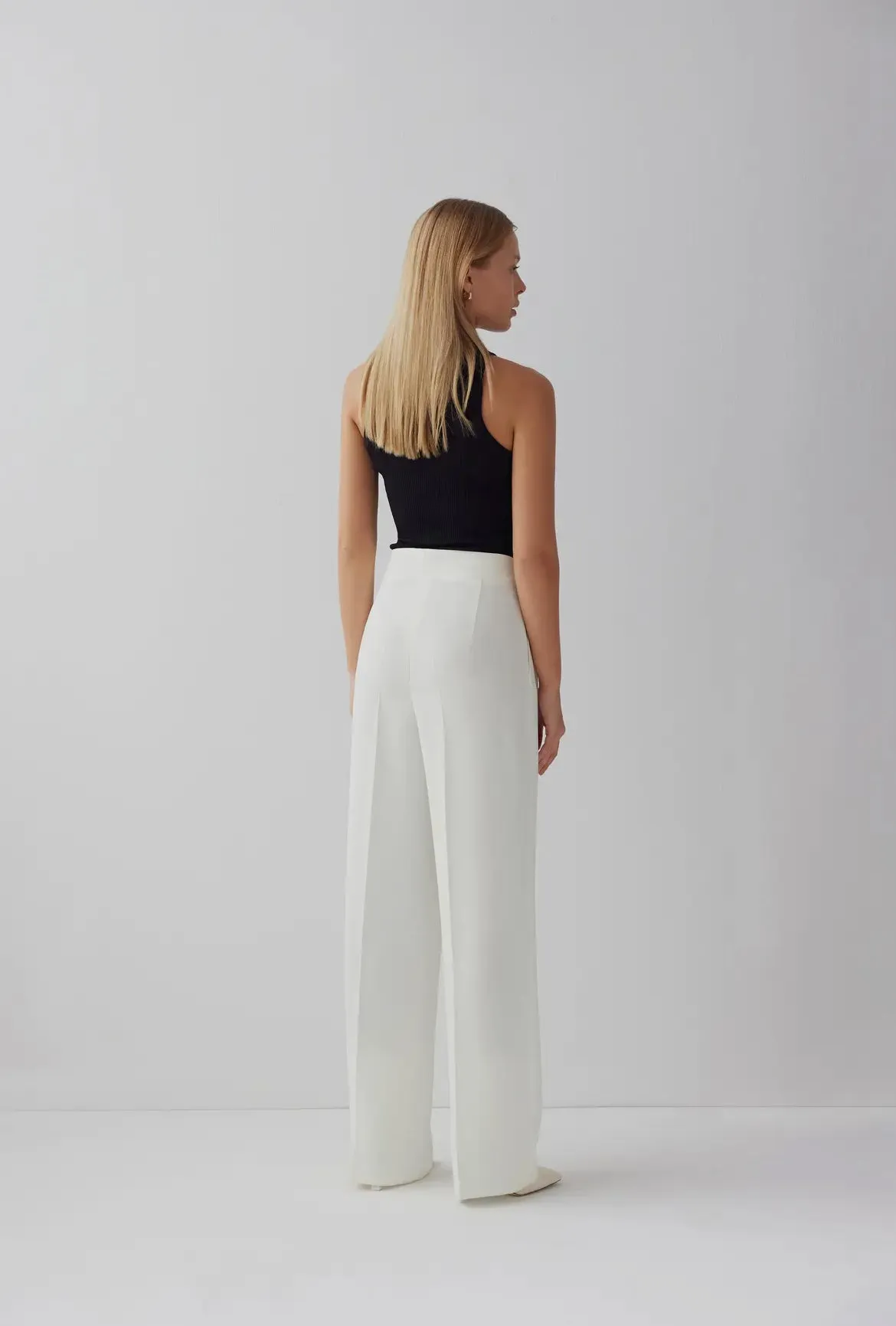 White high waisted Trouser pleated pants by Le Cle